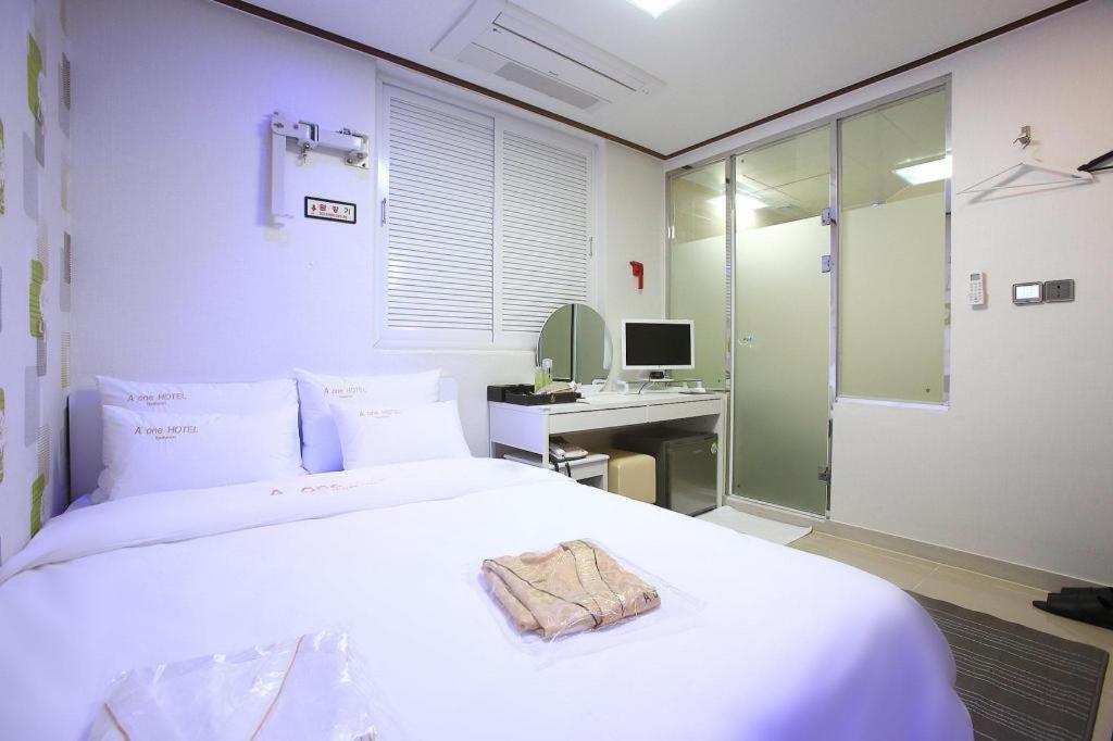 Itaewon A One Hotel Сеул Екстериор снимка