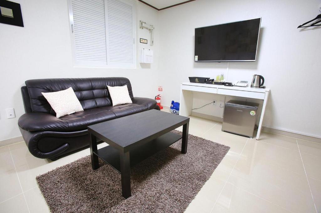 Itaewon A One Hotel Сеул Екстериор снимка